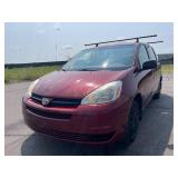 2004 Toyota Sienna CE 7