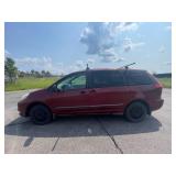 2004 Toyota Sienna CE 7