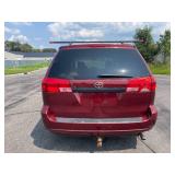 2004 Toyota Sienna CE 7