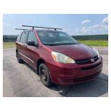 2004 Toyota Sienna CE 7