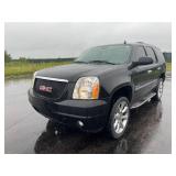 2013 GMC Yukon Denali - 1 OWNER! - AWD - 92,978 MILES