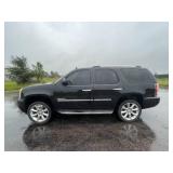 2013 GMC Yukon Denali - 1 OWNER! - AWD - 92,978 MILES