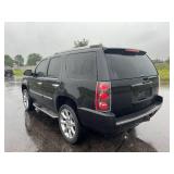 2013 GMC Yukon Denali - 1 OWNER! - AWD - 92,978 MILES