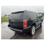 2013 GMC Yukon Denali - 1 OWNER! - AWD - 92,978 MILES