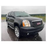 2013 GMC Yukon Denali - 1 OWNER! - AWD - 92,978 MILES