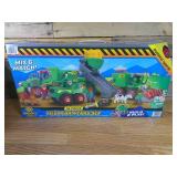 Member’s Mark Mega Farm Yard Set 39 Pieces Build & Play Set