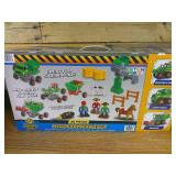 Member’s Mark Mega Farm Yard Set 39 Pieces Build & Play Set