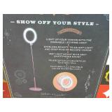 FAO Schwarz Social Star Selfie Light Stand