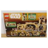 LEGO Star Wars Boba Fett’s Throne Room-Distressed Packaging