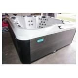 NEW Axel-L 5 Person Hot Tub MSRP $23,999
