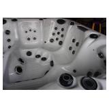 NEW Axel-L 5 Person Hot Tub MSRP $23,999