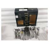 Towle Stainless Steel Flatware Set, Mixed Pieces