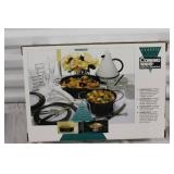 CorningWare Classic Black 24-oz Divided Dish with Serving Cradle - Ideal for Microwave
