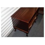Pair of Vintage Mahogany Wood Nightstands