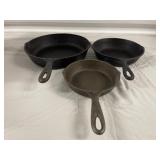 Set of 3 Cast-Iron Skillets