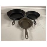Set of 3 Cast-Iron Skillets