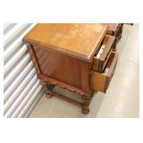 Vintage Mahogany Bedroom Furniture Set