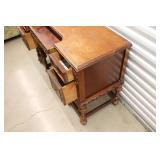 Vintage Mahogany Bedroom Furniture Set