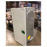 Vissani 18 cu. ft. Top Freezer Refrigerator DOE in White Slight Damage on Top Corner Customer Returns See Pictures