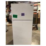 Vissani 18 cu. ft. Top Freezer Refrigerator DOE in White Slight Damage on Top Corner Customer Returns See Pictures