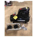 Husky 8 Gallon 150PSI Hotdog Air Compressor Customer Returns See Pictures