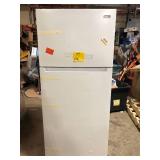 Vissani 18 cu. ft. Top Freezer Refrigerator DOE in White    Customer Returns See Picture