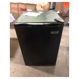 Magic Chef 2.6 cu. ft. Mini Fridge in Black without Freezer Slight Damage on Top Corner  Customer Returns See Picture