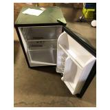 Magic Chef 2.6 cu. ft. Mini Fridge in Black without Freezer Slight Damage on Top Corner  Customer Returns See Picture