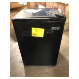 Magic Chef 2.6 cu. ft. Mini Fridge in Black without Freezer Slight Damage on Top Corner  Customer Returns See Picture