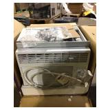 GE 5,000 BTU 115-Volt Window Air Conditioner for 150 sq. ft. Rooms in White Customer Returns See Pictures