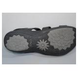 Vionic Amber Sandals -Size 8