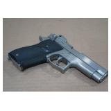 Smith & Wesson Model 639 9mm Stainless Steel Semi-Auto Pistol