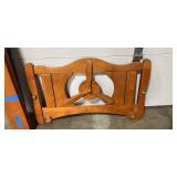 VTG Twin Head/Footboard w/ Carved Airplanes (really cool) & Wooden Frame