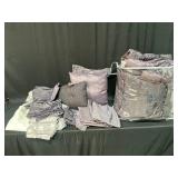 West Point Stevens Sheets / Confiteor / Pillows - Full/Queen