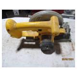 Cordless Dewalt circular saw *no ba...