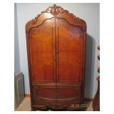 Intricately carved Detail Vintage h...