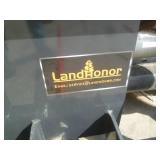 Land Honer Bale Spear