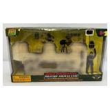 Vintage Power Team Elite 1:18th Scale World Peacekeepers HUMVEE (NIB Loose Items) & Military Assault Unit (NIB Missing Pieces)
