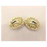 Lot of Cameo Brooches and Earrings