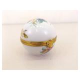 Lot of 3 VERY COLLECTIBLE Artoria Limoges Porcelain Trinket Boxes