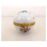 Lot of 3 VERY COLLECTIBLE Artoria Limoges Porcelain Trinket Boxes