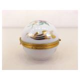 Lot of 3 VERY COLLECTIBLE Artoria Limoges Porcelain Trinket Boxes