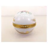 Lot of 3 VERY COLLECTIBLE Artoria Limoges Porcelain Trinket Boxes