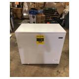Magic Chef 7.0 cu. ft. Chest Freezer in White Customer Returns See Pictures