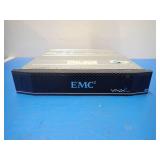 EMC2 BPE25 VNXe 3200 // 25 HD Bays // Faceplate is slightly loose // Includes CAB-AC power cable