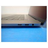Apple MacBookPro15,1 A1990 MR932LL/A // INTEL(R) CORE(TM) I7-8750H CPU @ 2.20GHZ // 16GB DDR4 RAM // 251GB SSD // 15" screen with 3360 x 2100 Resolution // Includes IOS and Charger // slight keymarks 