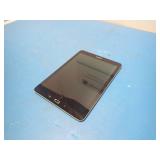 Samsung SM-T810 Tablet // 32GB of storage // WIFI Only // No Cables // slight scratches on screen