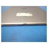 Apple A1709 Ipad Pro 10.5 // 64GB of storage // Includes Charging Cable