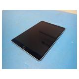 Apple A1709 Ipad Pro 10.5 // 64GB of storage // Includes Charging Cable