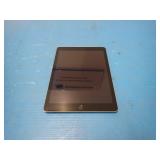 Apple iPad 5th Gen A1822 // 32GB of storage // WIFI Only // Includes Charging Cable